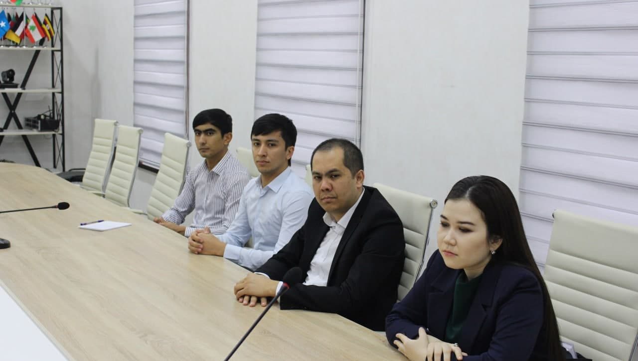 “Inson huquqlariga oid xalqaro huquq” mutaxassisligi magistratura talabalari bilan uchrashuv bo‘ldi