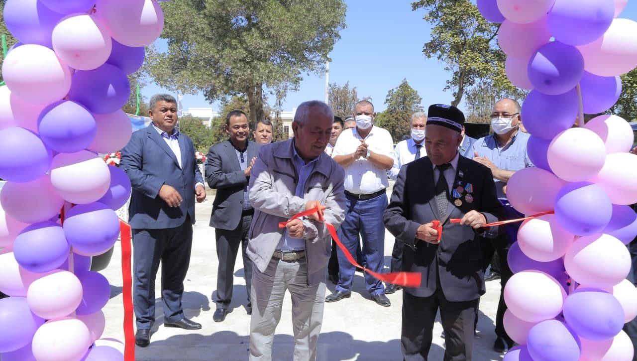 Akmal Saidov Kasbi tumanida “Icte'molchilar uyi” ochilishida ishtirok etdi