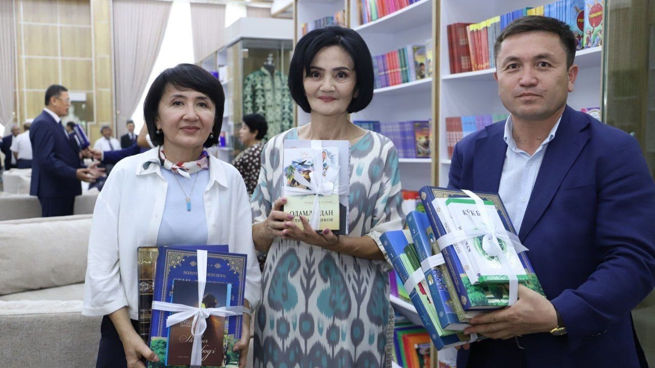 Зоминда «Шоҳрух кутубхонаси» очилди
