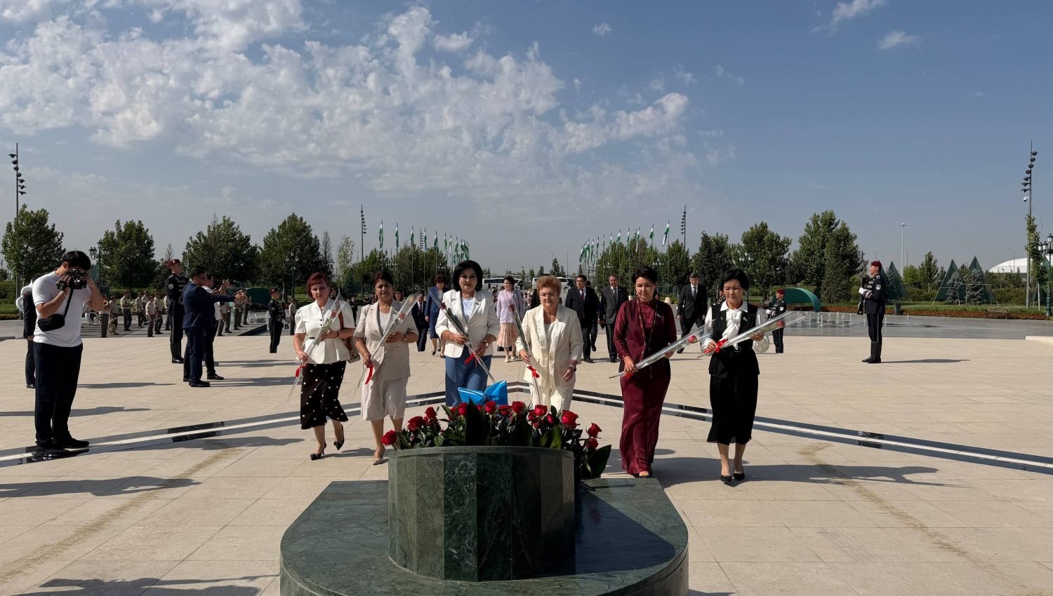 Milliy markaz vakili “Do‘stlik” festivalining tantanali ochilishida ishtirok etdi