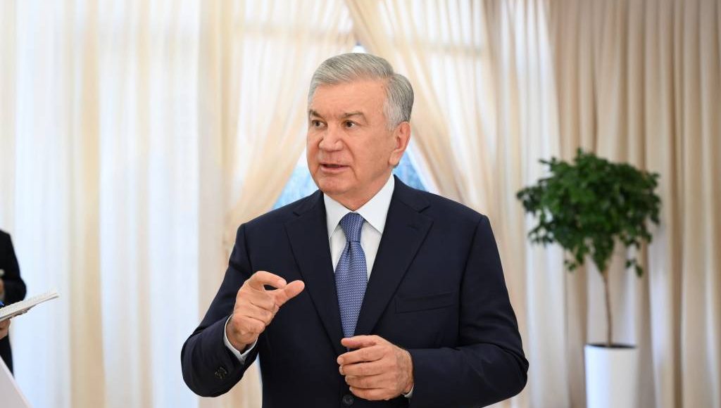 Davlatimiz rahbari Olmazordagi zamonaviy farmatsevtika korxonasiga bordi