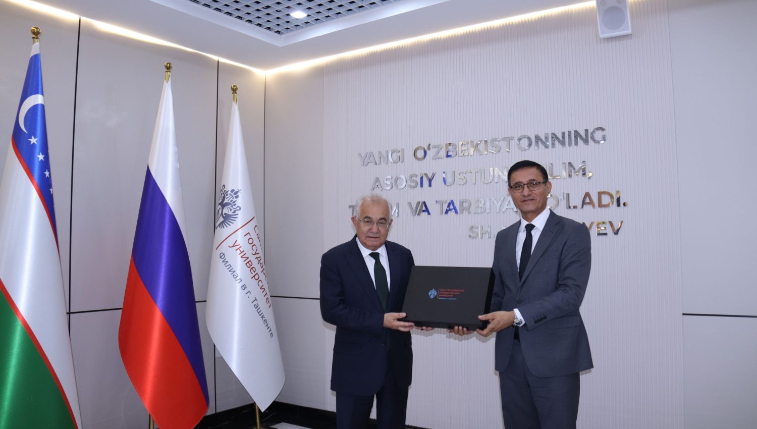 Akademik Akmal Saidov Sankt-Peterburg davlat universitetining Toshkent shahridagi filialida uchrashuv o‘tkazdi