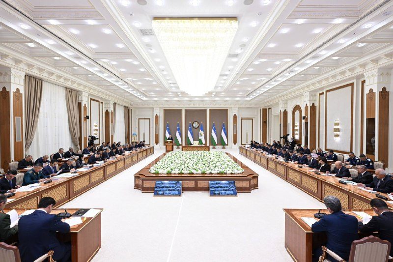 Иқтисодиётда юқори ўсишни таъминлаш ва аҳоли фаровонлигини ошириш бўйича устувор вазифалар белгиланди