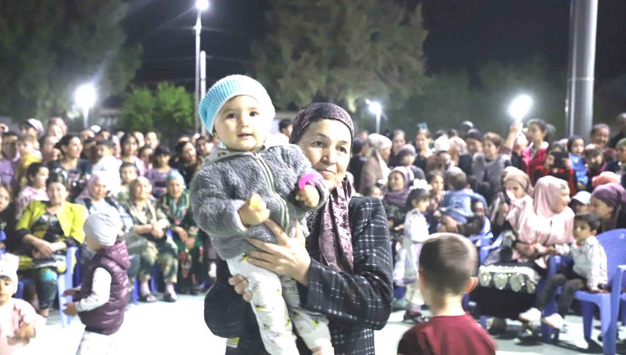 Mahalla faollari referendumni ma’qullamoqda