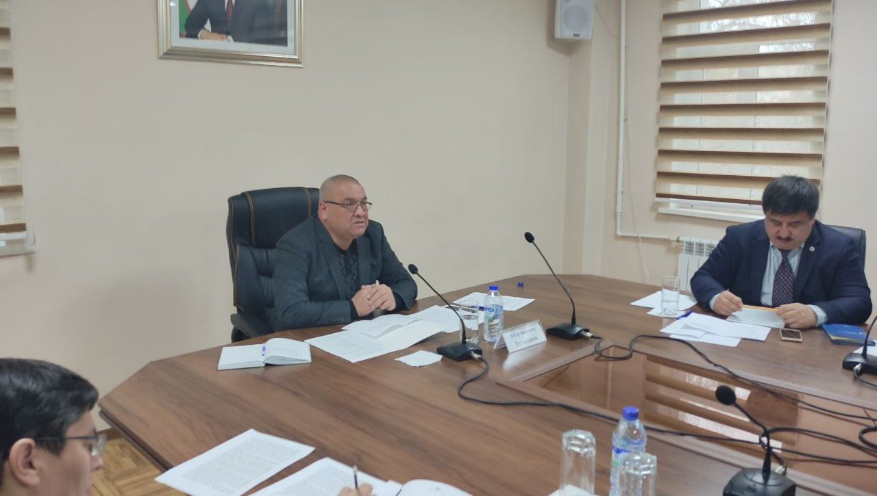 Ma’muriy ish yuritishni takomillashtirish: ilmiy-amaliy muammolar tahlili