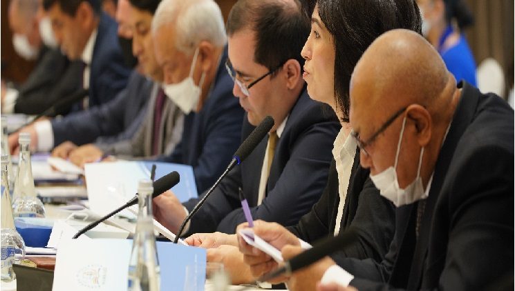 “Fuqarolik jamiyati institutlari va saylov” (Xalqaro davra suhbati jarayonlaridan fotoreportaj)