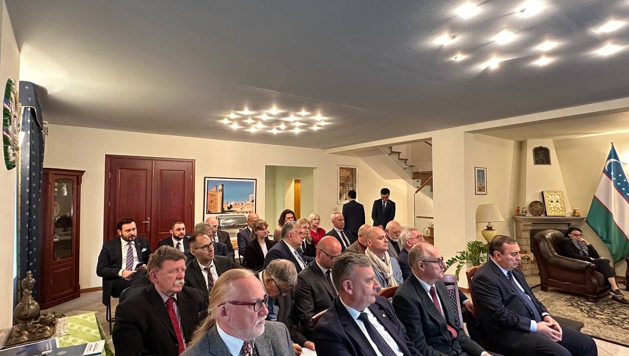 Akmal Saidov O‘zbekistonning Polshadagi elchixonasida o‘tkazilgan uchrashuvda ishtirok etdi