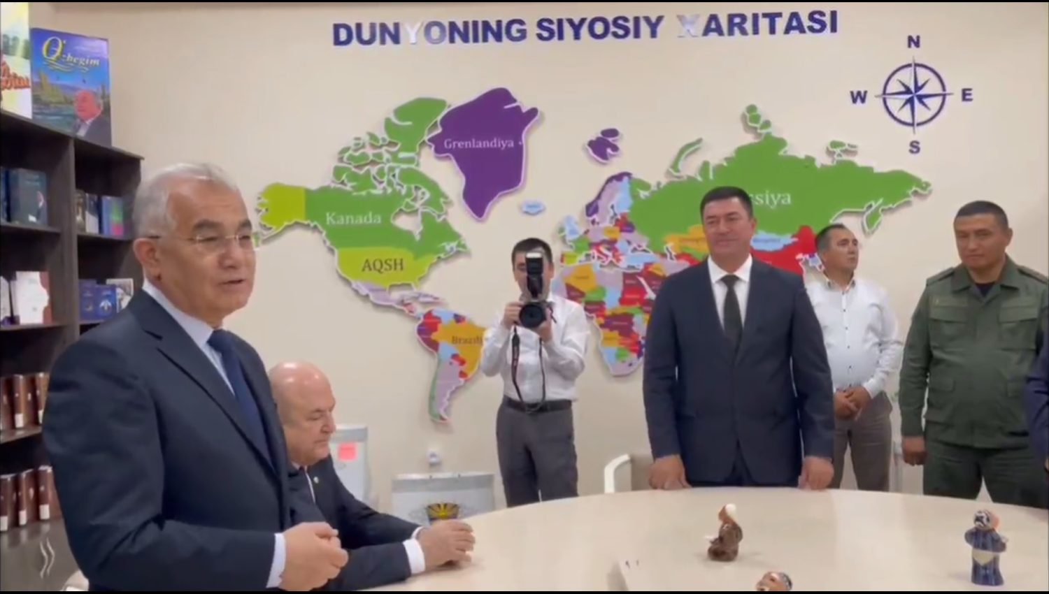 "Hokimbuvo" emas "janob hokim" bo‘lish kerak