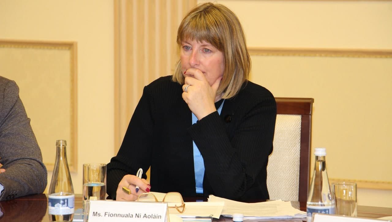 Biznes-ombudsman Dilmurod Kasimov BTMning Terrorizmga qarshi kurashish sharoitida inson huquq va erkinliklarini rag‘batlantirish va himoya qilish masalasi bo‘yicha maxsus ma’ruzachisi F. Ni Aolain bilan uchrashdi.