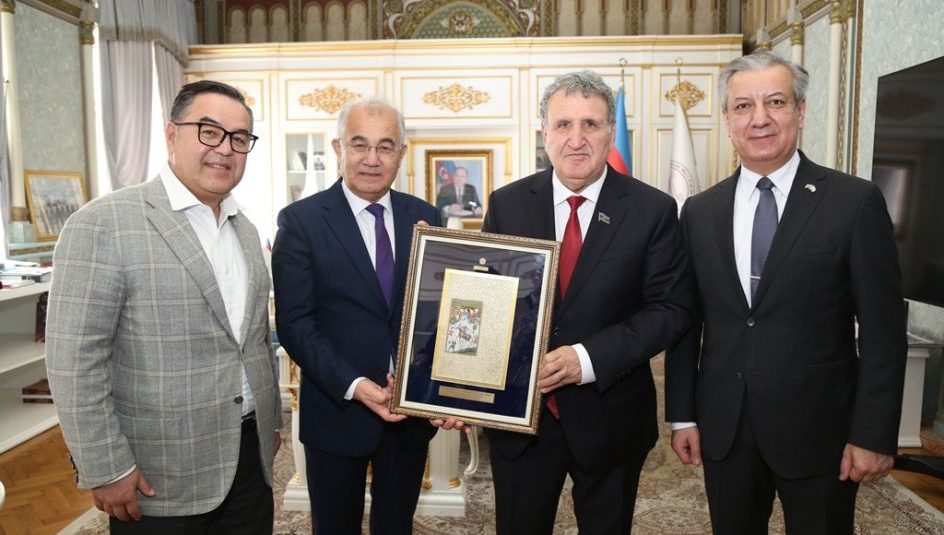 President of Azerbaijan National Academy of Sciences meets with Uzbek delegation
