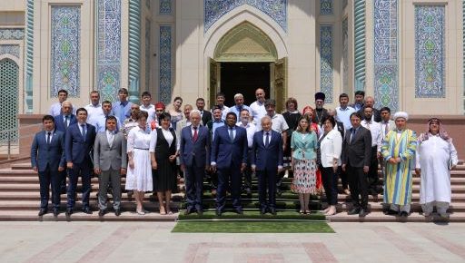 “Millatlararo totuvlik va dinlararo bag'rikenglikni ta'minlashda parlamentning roli” mavzusidagi parlament forumi  Samarqand, 2021 yil 25 iyun` (Parlamentlararo Ittifoq Bosh kotibi Martin Chungong tashrifidan fotolavhalar)