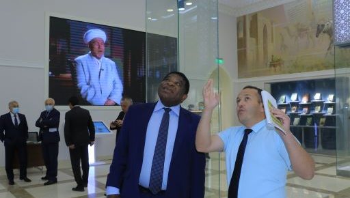 “Millatlararo totuvlik va dinlararo bag'rikenglikni ta'minlashda parlamentning roli” mavzusidagi parlament forumi  Samarqand, 2021 yil 25 iyun` (Parlamentlararo Ittifoq Bosh kotibi Martin Chungong tashrifidan fotolavhalar)