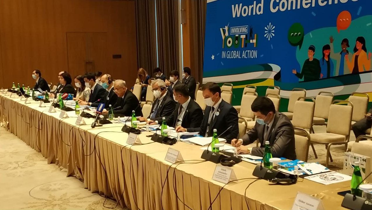 BUTUNJAHON KONFERENTSIYASINING BIRINCHI KUNI: O'zbekistonning yoshlar huquqlarini ta'minlash ishiga sodiqligi e'tirof etildi