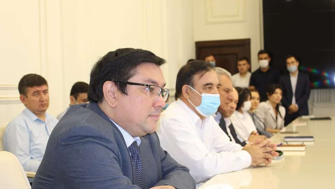 Markazda O‘qituvchi va murabbiylar kuni nishonlandi