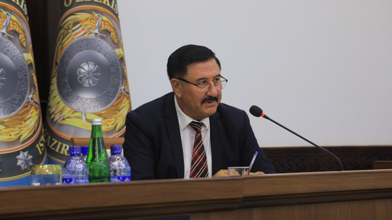 Жиззахда инсон ҳуқуқлари бўйича семинар-тренинг ўтказилди