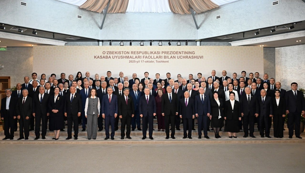 Prezident Shavkat Mirziyoyev Oʻzbekiston kasaba uyushmalari faollari bilan uchrashdi