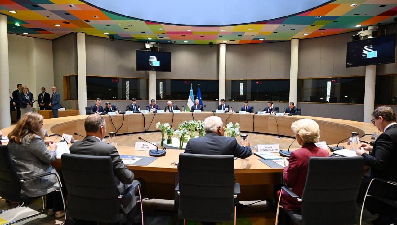O‘zbekiston va YI yetakchilari ikki tomonlama munosabatlar yangi, strategik darajaga ko‘tarilganini olqishladilar