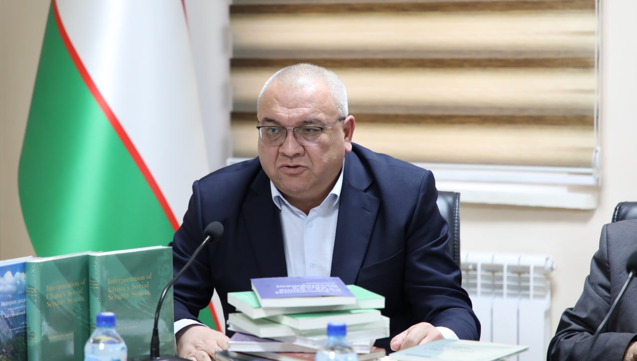 DAVLAT VA HUQUQ INSTITUTIGA INSON HUQUQLARI VA XITOY MADANIYATIGA OID ADABIYOTLAR BEG‘ARAZ TOPSHIRILDI