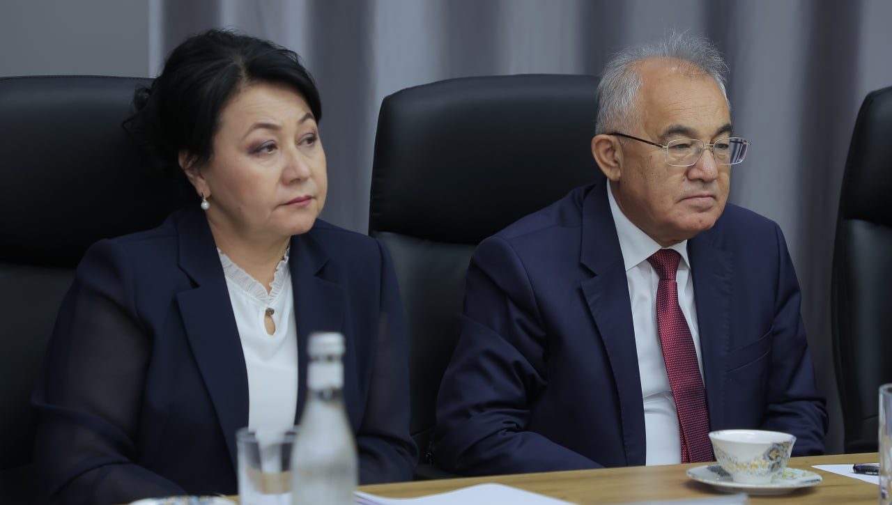 Kambag‘allikni qisqartirish va bandlik vazirligi, O‘zbekiston Respublikasi Prezidenti huzuridagi Ijtimoiy himoya milliy agentligi mutasaddilari BMT Inson huquqlari bo‘yicha kengashining Munosib turar joy masalalari bo‘yicha maxsus ma’ruzachisi Balakrishnan Radjagopal boshchiligidagi delegatsiya bilan uchrashuv o‘tkazdi