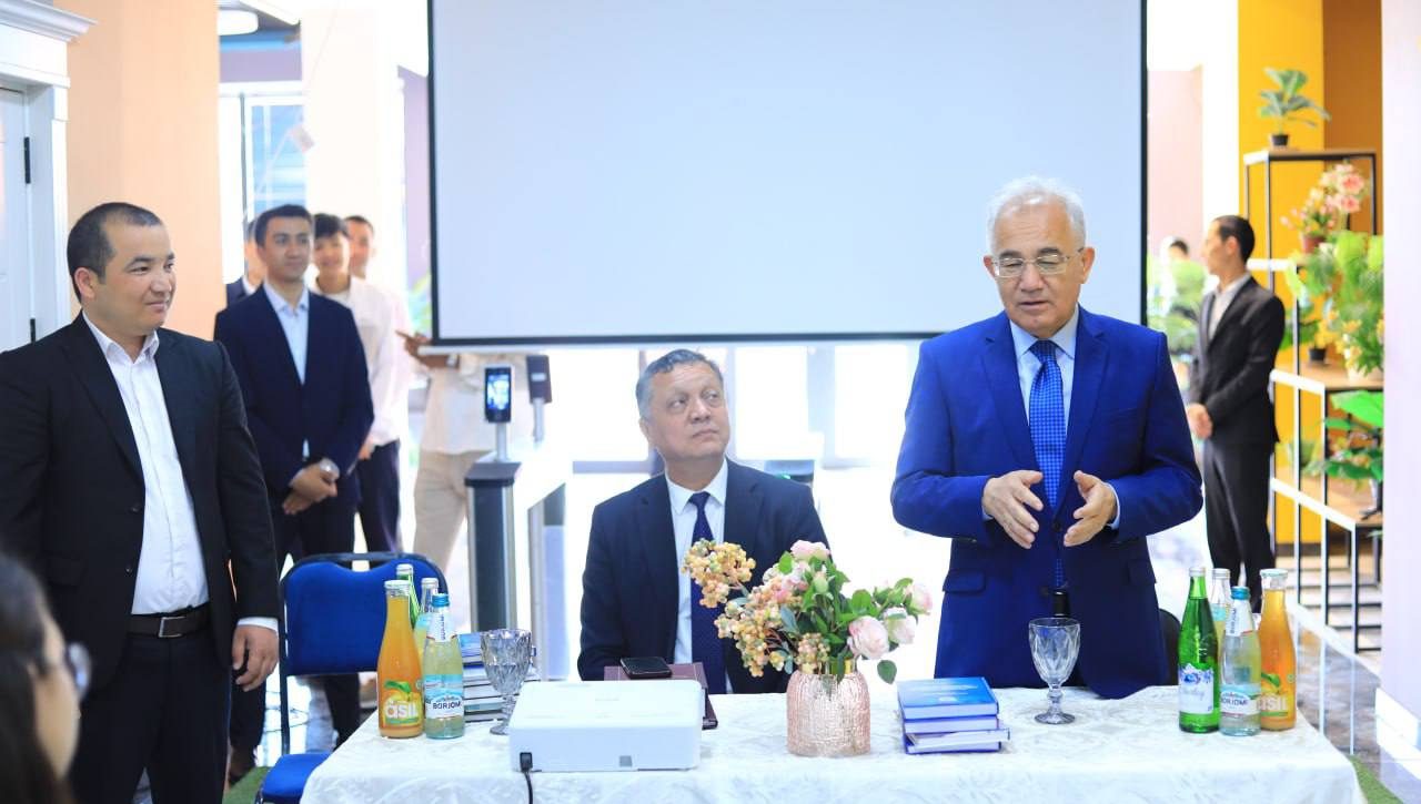 Akademik Akmal Saidov Rishtonda yoshlar bilan uchrashdi