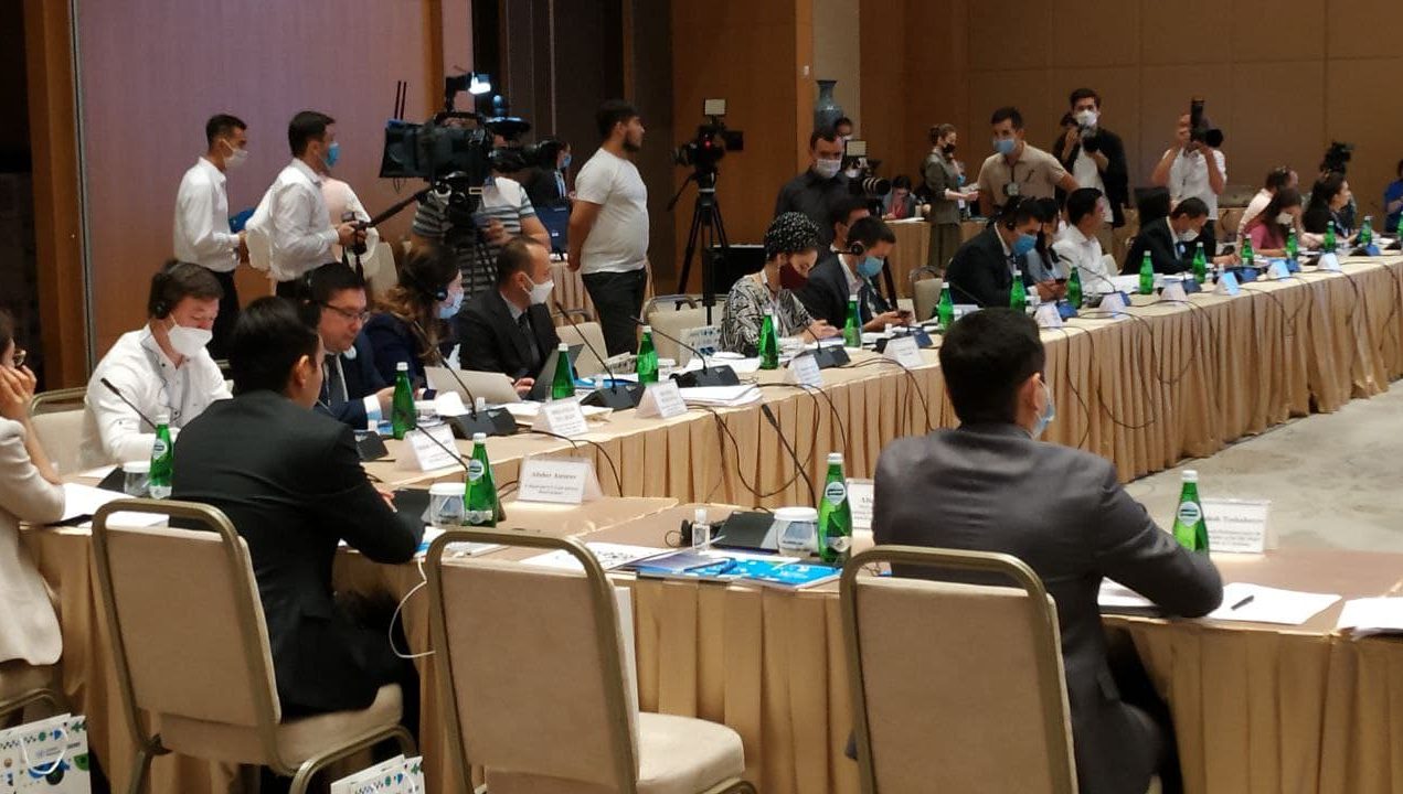BUTUNJAHON KONFERENTSIYASINING BIRINCHI KUNI: O'zbekistonning yoshlar huquqlarini ta'minlash ishiga sodiqligi e'tirof etildi