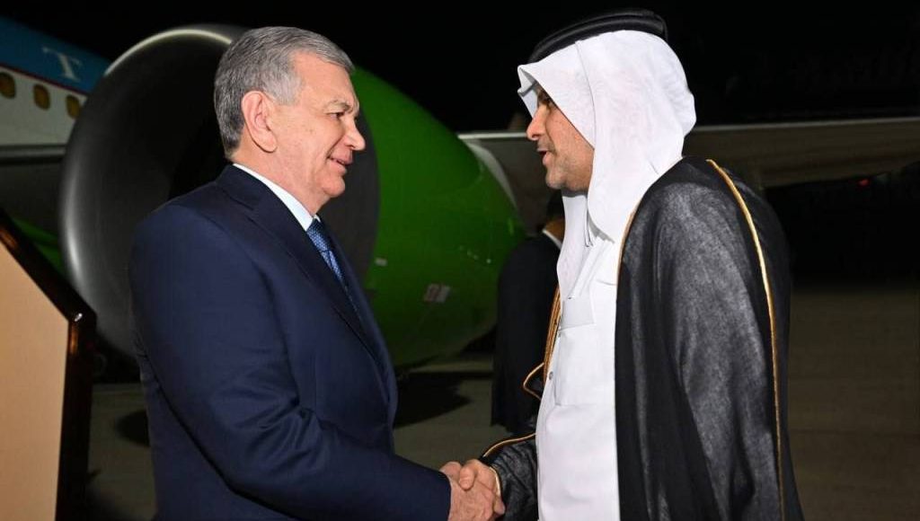 O‘zbekiston Prezidenti Qatarga keldi
