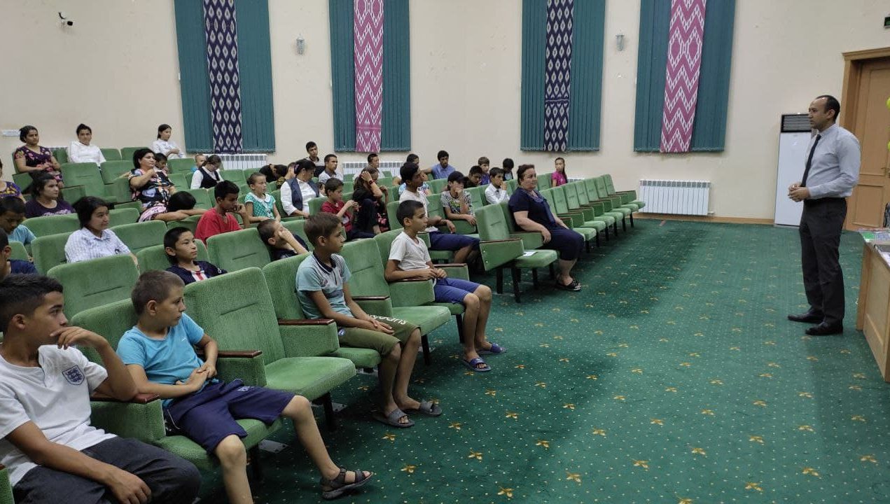 Milliy markaz kitoblari –  “Bolalar shaharchasi” kutubxonasiga