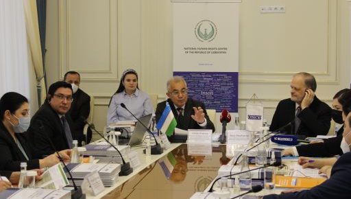 Milliy markazda taqdimot: Brayl alifbosida chop etilgan yangi nashrlar