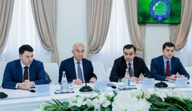 Nizomiy Ganjaviy nomidagi “Barqaror taraqqiyot va yashil iqtisodiyot” tadqiqot markazida amaliy muloqot bo‘lib o‘tdi