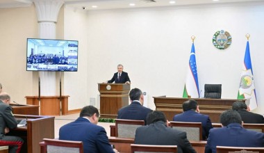 Davlat xavfsizlik xizmati va Bosh prokuraturaga lavozimidan ozod etilgan mutasaddilarning faoliyatini o‘rganish va qonun buzilishlari aniqlangan taqdirda, qat’iy javobgarlikka tortish topshirildi