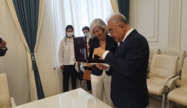 Akmal Saidov YUNESKO Bosh direktorining o'rinbosari Stefaniya Jannini bilan uchrashdi