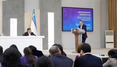 Inqirozli vaziyatlarda o‘zingizga beshta savol bering – Jonatan Charlz