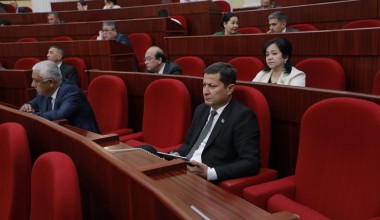 Oliy Majlis Qonunchilik palatasining navbatdagi majlisida bolalarni zo‘ravonlikning barcha shakllaridan himoya qilish sohasidagi munosabatlarni tartibga solishga qaratilgan qonun loyihasi ikkinchi o‘qishda moddama-modda ko‘rib chiqilmoqda