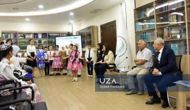 Инсон ҳуқуқлари уйида болаларга бағишланган шеърий китоб тақдимоти бўлиб ўтди