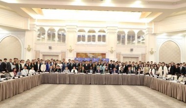YOSHLARNI BIRLASHTIRGAN FORUM
