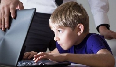 Turkiyada bolalar internetdan foydalanishiga doir cheklov o‘rnatildi