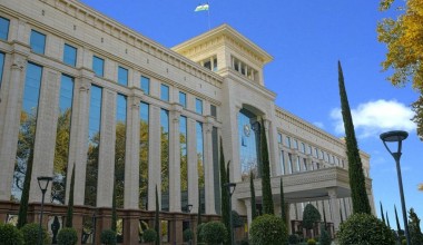 O‘zbekistonning inson huquqlari sohasidagi xalqaro majburiyatlari bajarilishi holati haqidagi axborot Senatda eshitildi