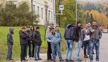 Shvetsiya vataniga qaytishni istagan migrantlarga ko‘rsatiladigan moliyaviy ko‘makni 35 barobarga oshiradi