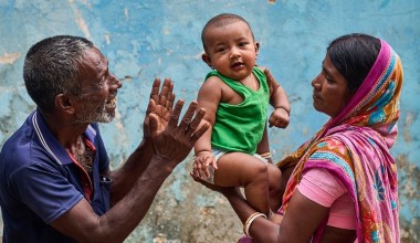 За пределами демографической паники: почему пора иначе взглянуть на рождаемость, миграцию и старение
