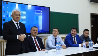 AKADEMIK VA YOSHLAR UCHRASHUVI