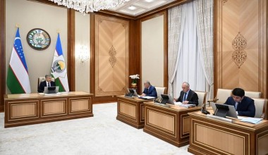 Нефть ва газ тармоғига доир топшириқлар ижросининг бориши кўриб чиқилди