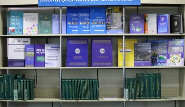 Inson huquqlariga oid adabiyotlar  yurtimiz kutubxonalariga taqdim etilmoqda