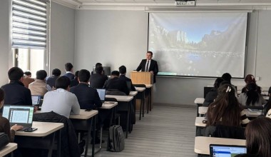 A Human Rights Master Class for Students of the University of World Economy and Diplomacy
